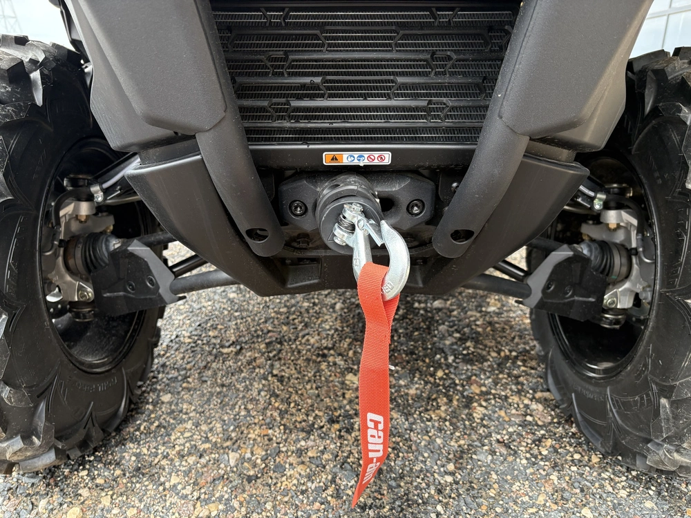 2025 Can-am Outlander 700 Xt - Platinum Satin alt