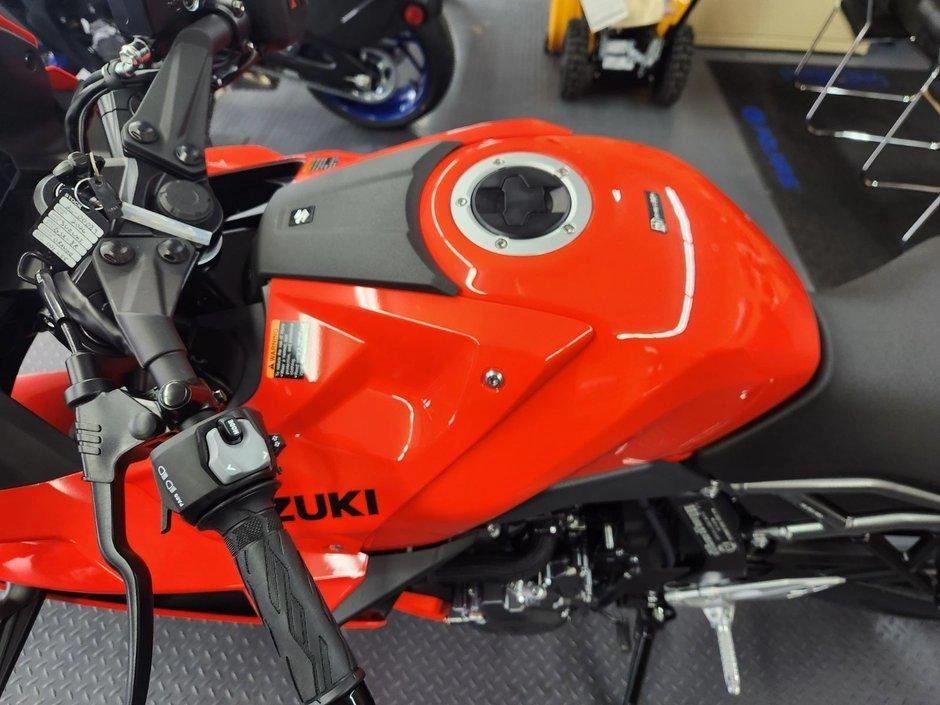 Suzuki Gsx-8r 2026 alt
