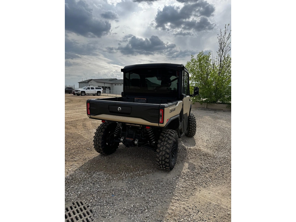 2026 Can-am Defender Ltd Hd11 alt