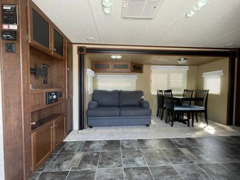 Keystone Rv Hideout 30fkds 2015 alt