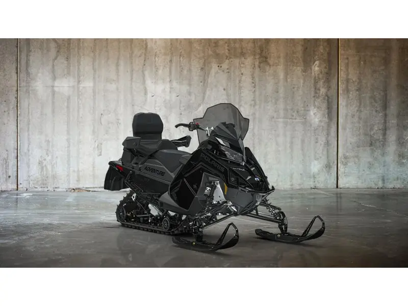 2027 Polaris S4 INDY ADV 137 BLACK