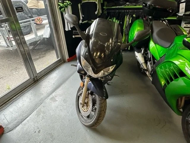 2004 Suzuki Bandit 1200s alt