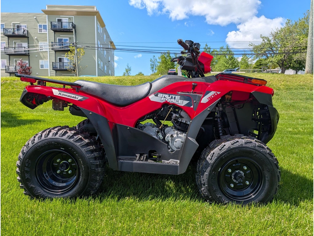 2026 Kawasaki Brute Force 300 Fi alt