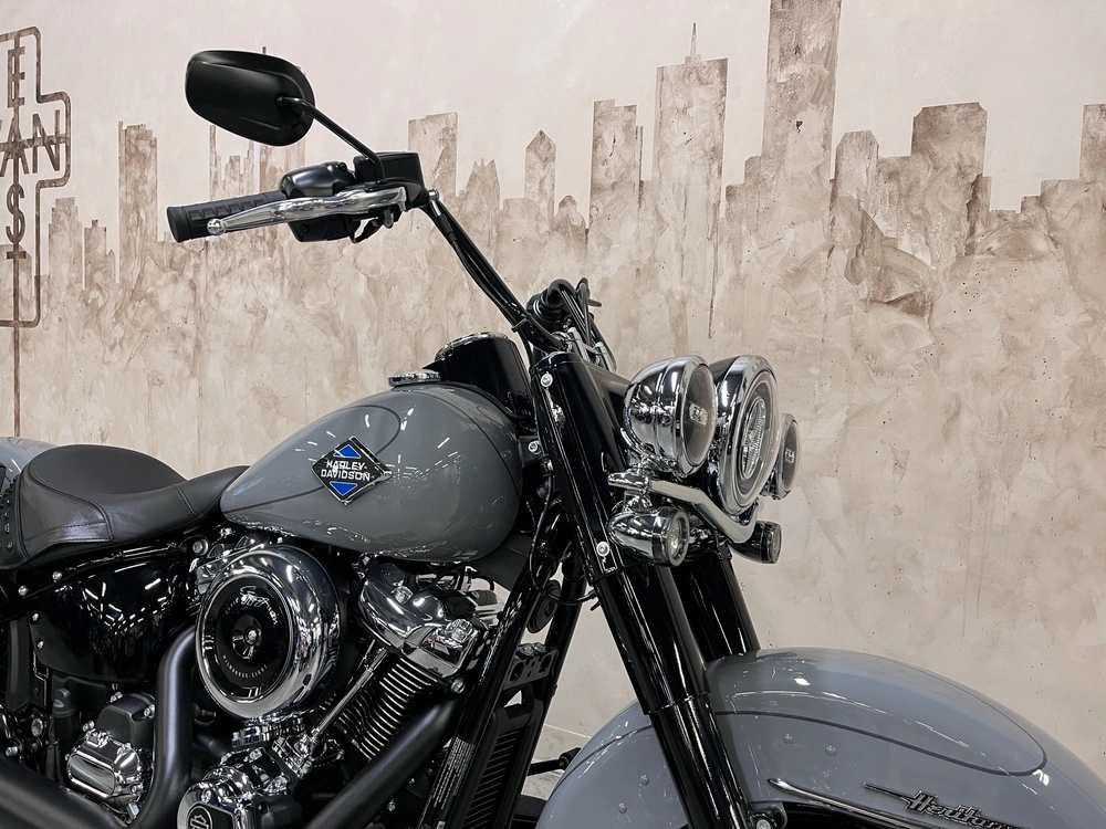 2026 Harley-davidson Flhc Heritage Classic alt