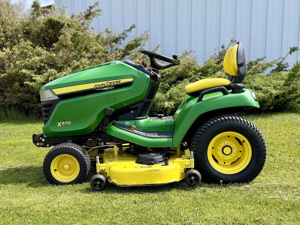 2021 John Deere X570 alt