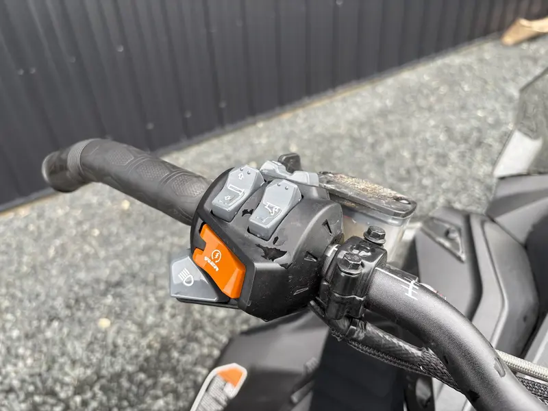 Ski-Doo RENEGADE X 900 ACE Turbo R RipSaw 1.25" E.S. 2023