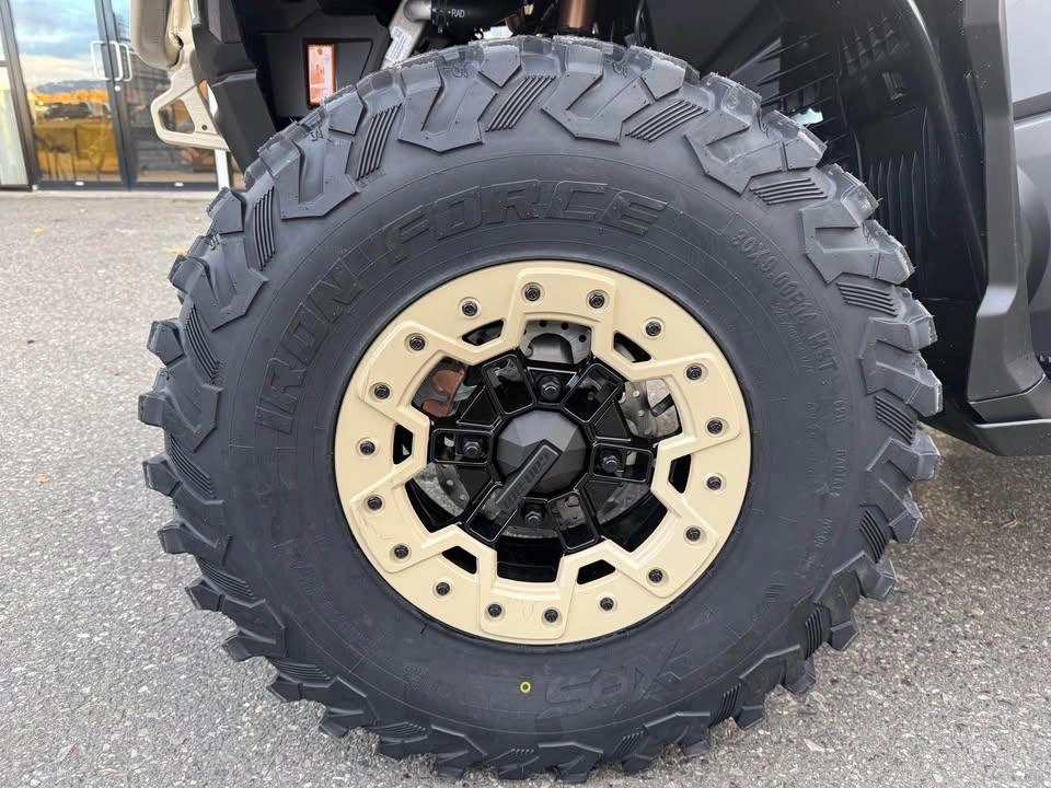 2026 Can-am Outlander Max Backcountry alt