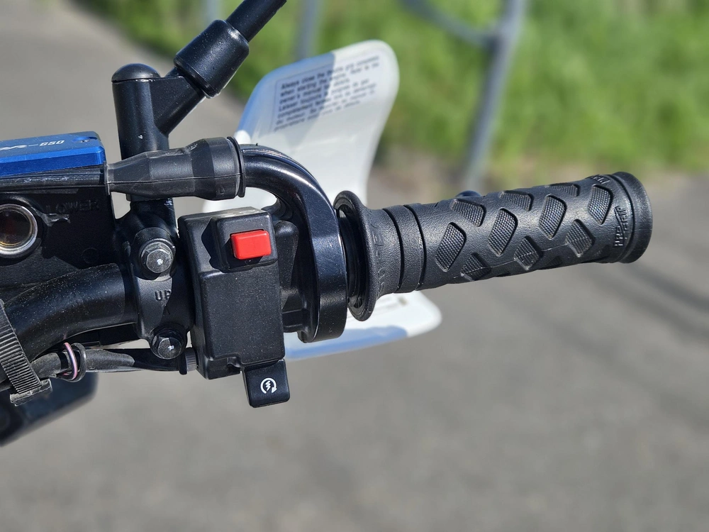 Suzuki Dr-z 650 2021 alt