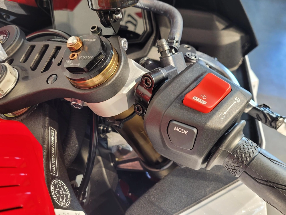 2026 Yamaha Yzf-r9 70e Anniversaire *à Partir De 3.99%💳 alt