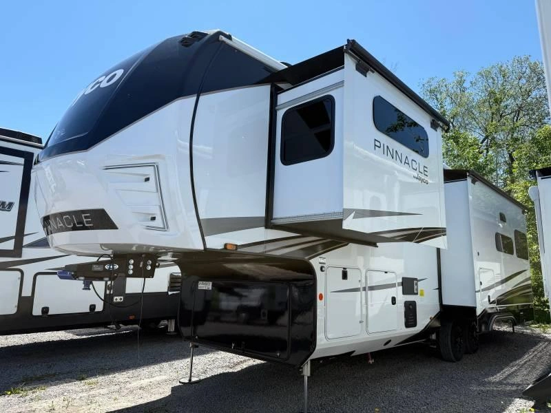 Jayco Pinnacle 32rlts 2027 alt