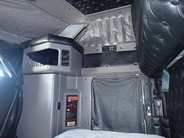 Kenworth W900 2022