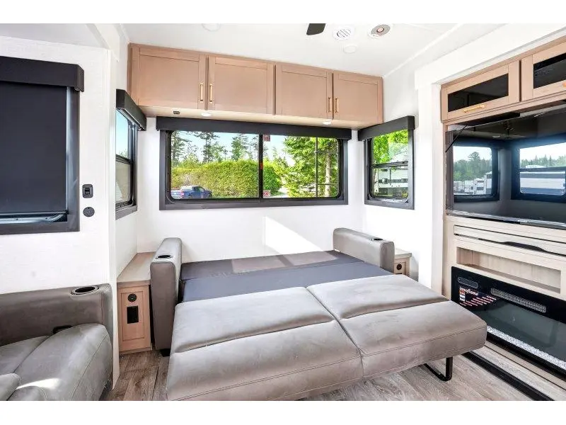 2027 Jayco Eagle