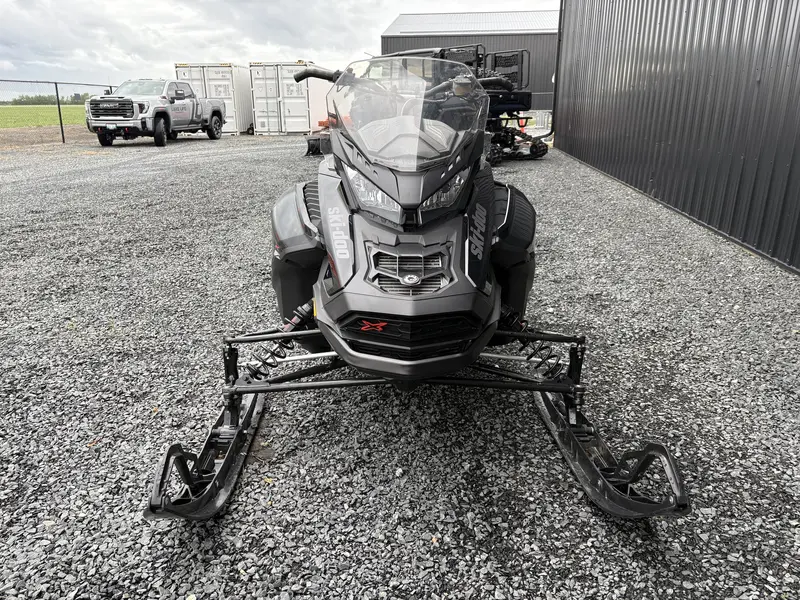 Ski-Doo RENEGADE X 900 ACE Turbo R RipSaw 1.25" E.S. 2023
