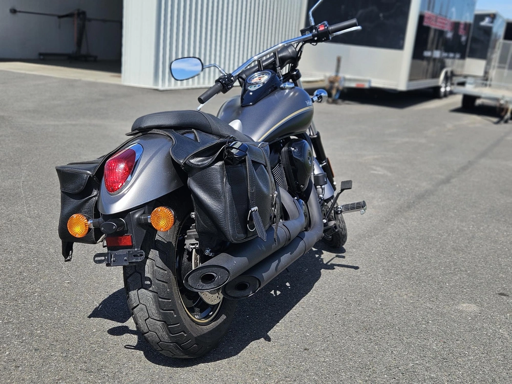 Kawasaki Vulcan 900 Custom 2020 alt