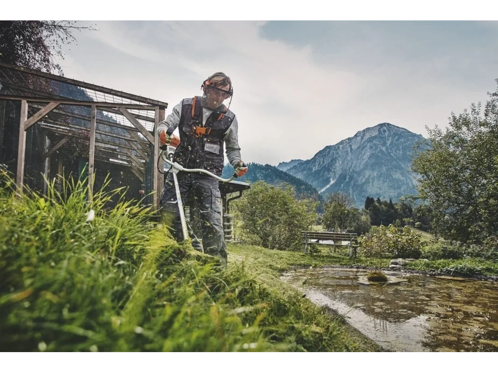2026 Stihl Fs 131 Brushcutter alt