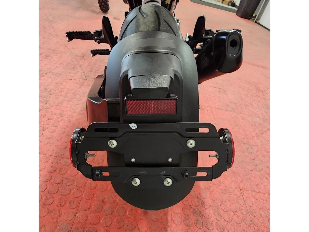 2021 Husqvarna Svartpilen 401 alt