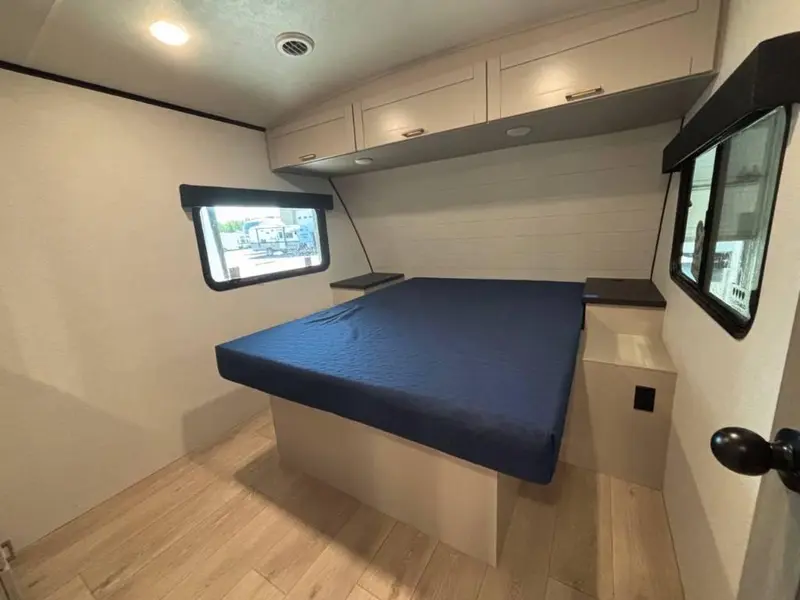 2027 Jayco Jay Feather 27MK