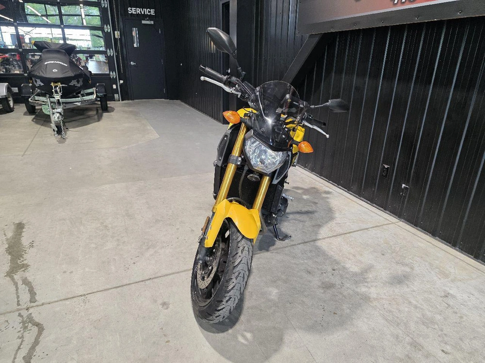 Yamaha Fz09 2015 alt