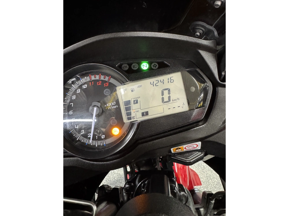 Kawasaki Ninja 1000 2015 alt