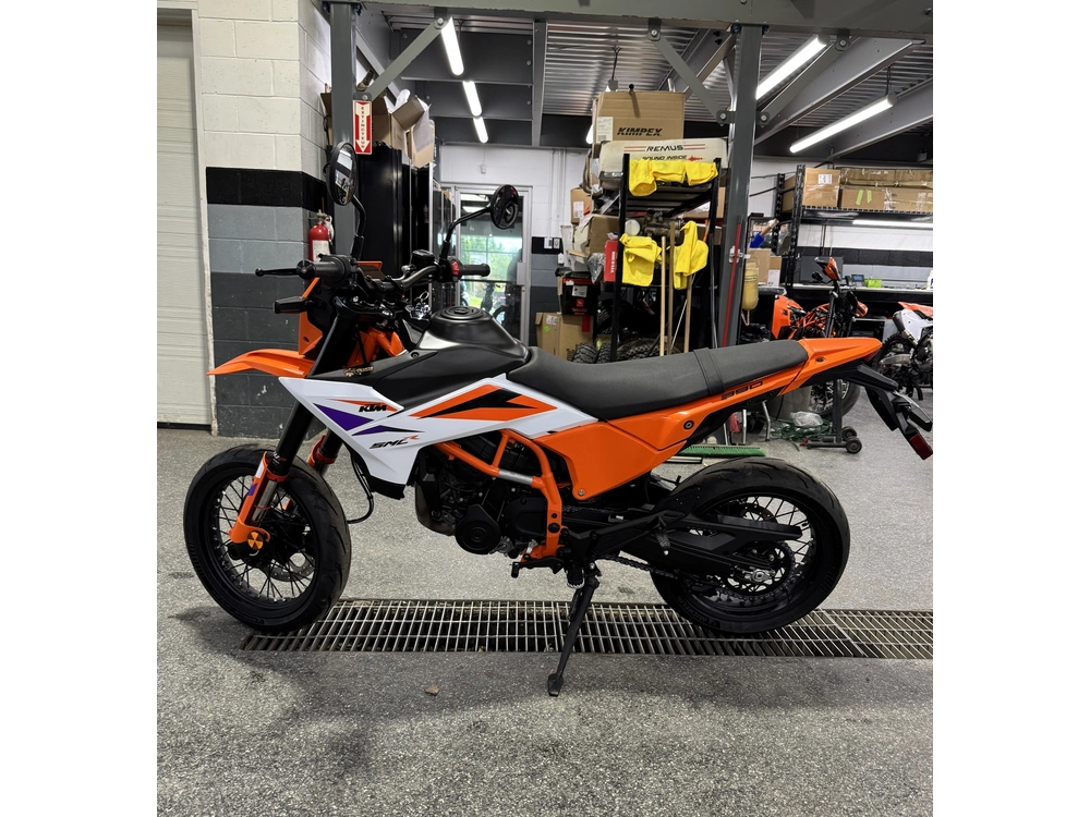 2026 Ktm 390 Smc R alt