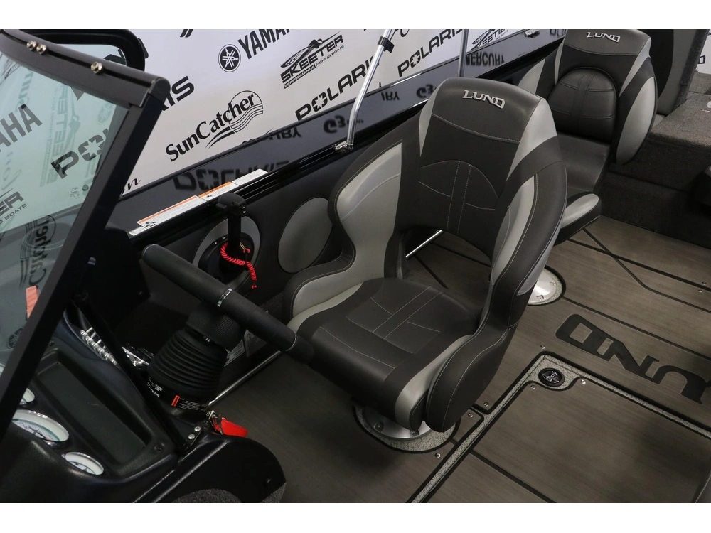 2023 Lund 1875 Crossover Xs alt