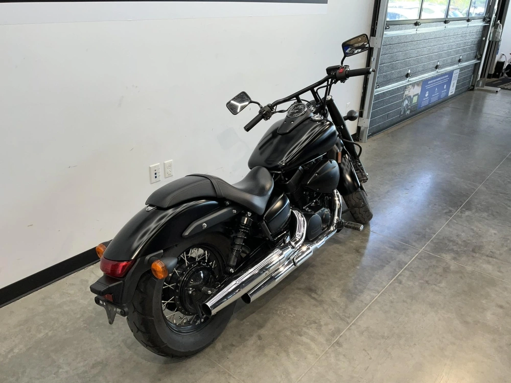 Honda Vt750c2 2015 alt