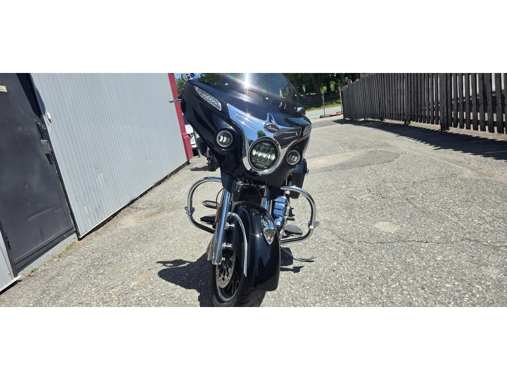 Indian Motorcycle Chieftain 2017 alt
