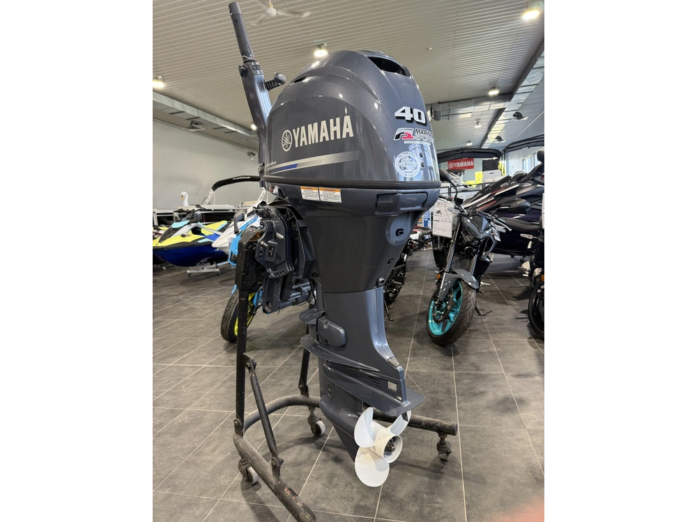 Yamaha F40 Avec Bras 2022 alt