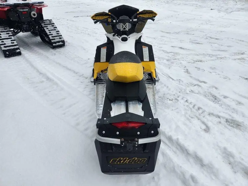 Ski-Doo MXZ TNT 800 R 2011