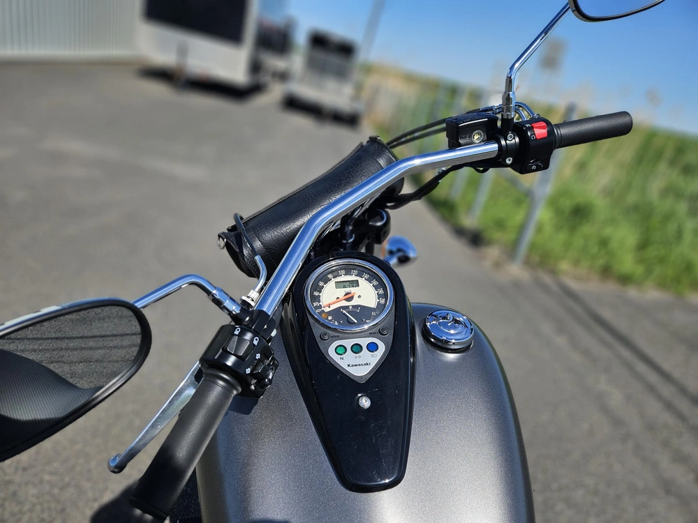 Kawasaki Vulcan 900 Custom 2020 alt