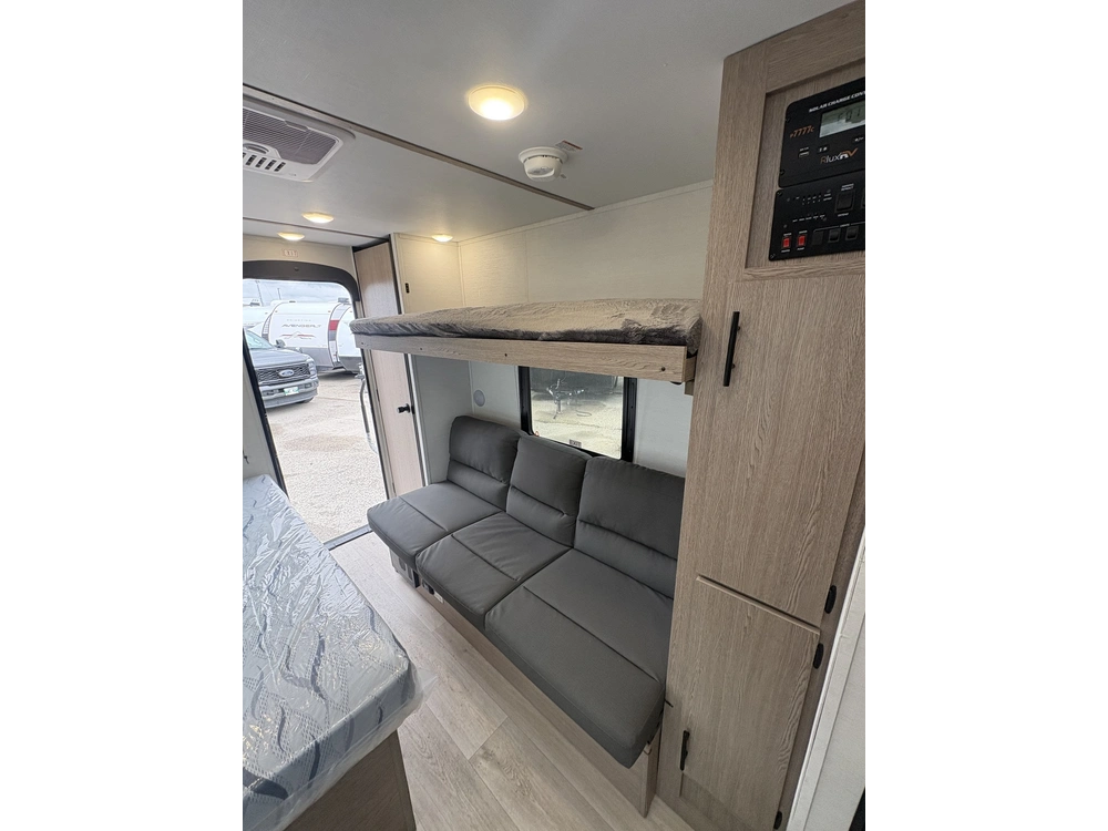 2026 Gulf Stream 16rd Only 1 Left! alt