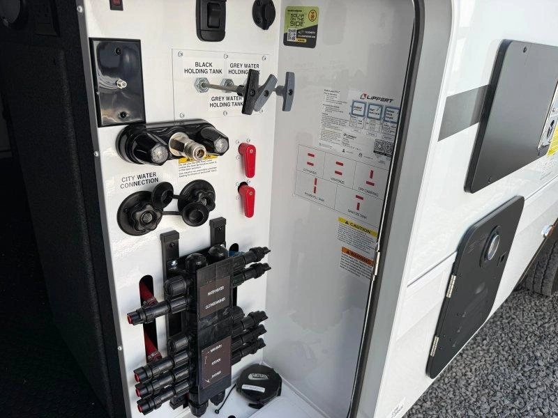 Jayco Pinnacle 32rlts 2027 alt