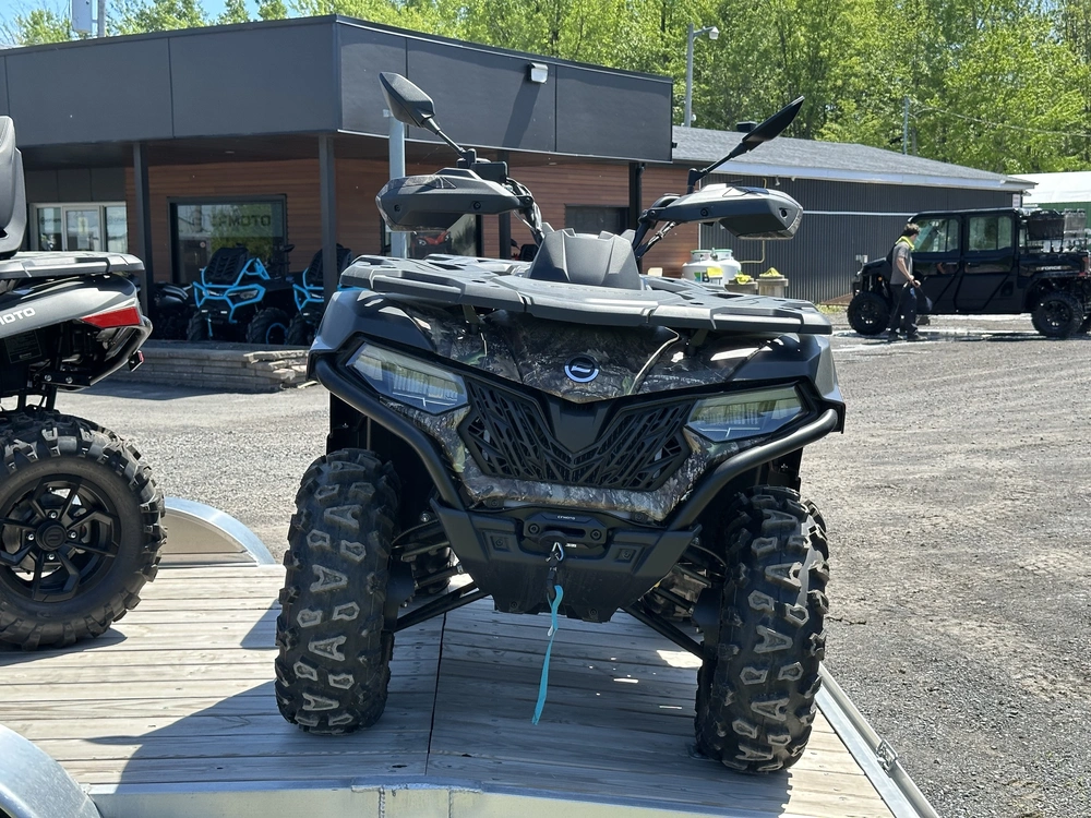 2026 Cfmoto Cforce 600 alt