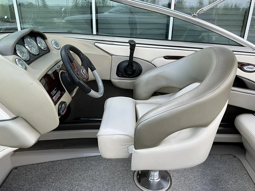 2005 Sea Ray 200 Select alt