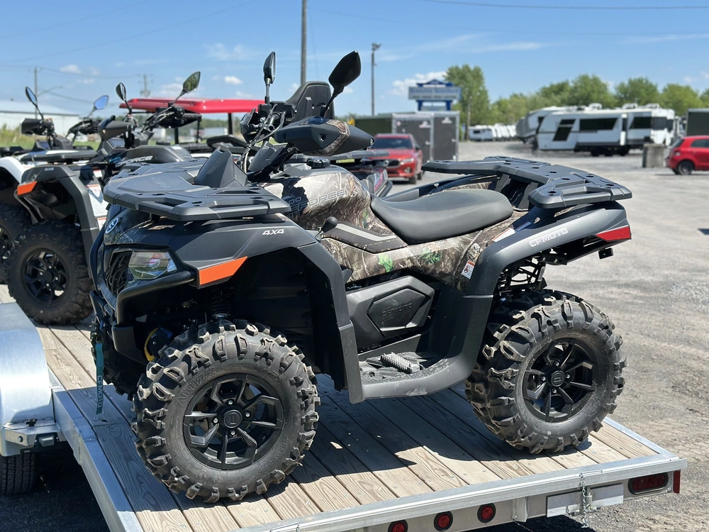 2026 Cfmoto Cforce 600 alt