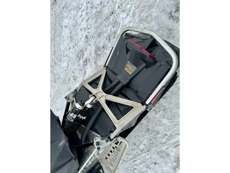 Polaris 600 Switchback PRO-S 2021