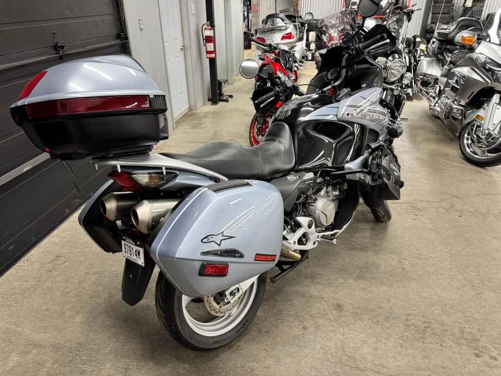 Honda Varadero 2008 alt