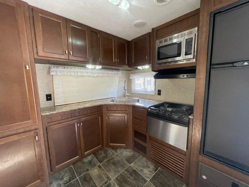 Keystone Rv Hideout 30fkds 2015 alt