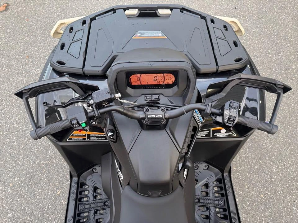 2026 Can-am Outlander Max Backcountry alt