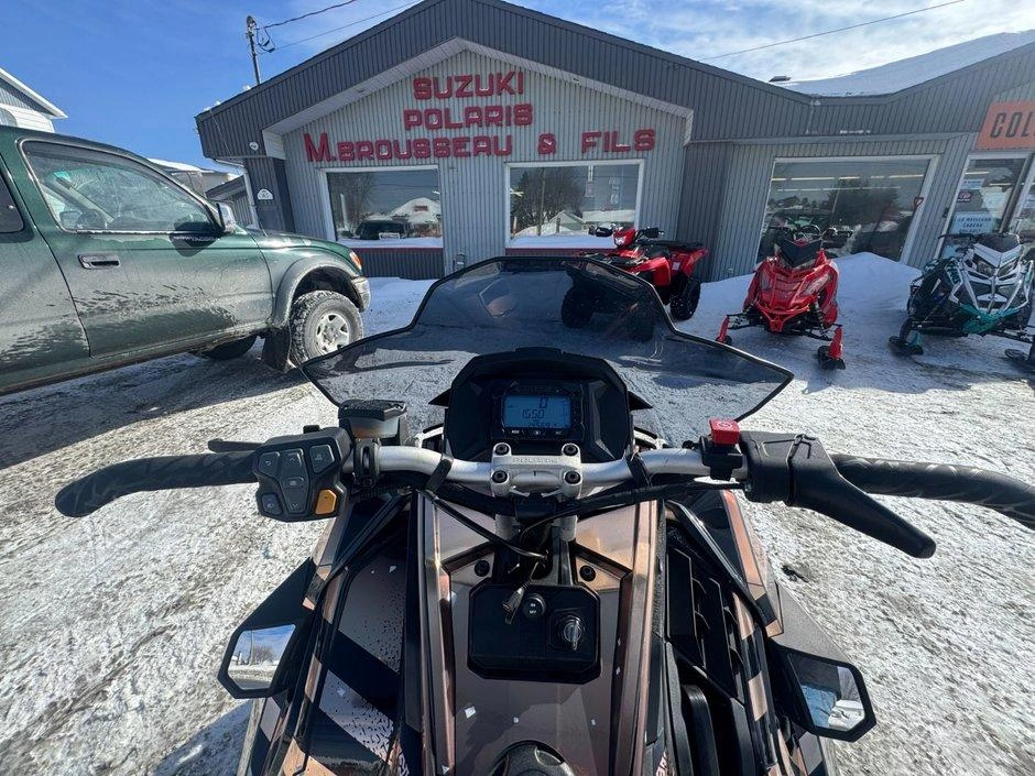 Polaris 650 Indy Xc 137 2021 alt