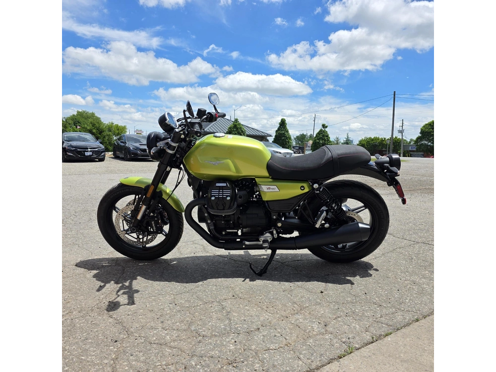 2026 Moto Guzzi V7 Sport alt