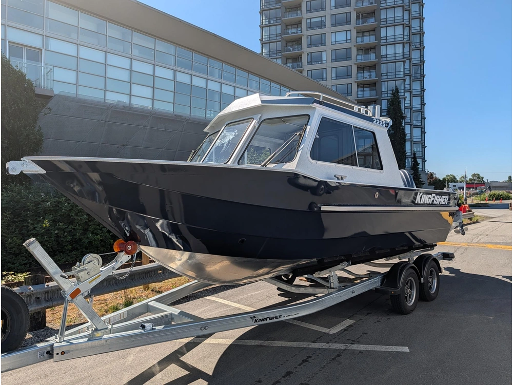 2026 Kingfisher 2225 Escape Ht alt