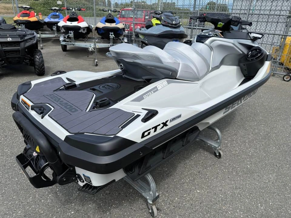 2026 Sea-doo Gtx Limited 325 (sound System) alt