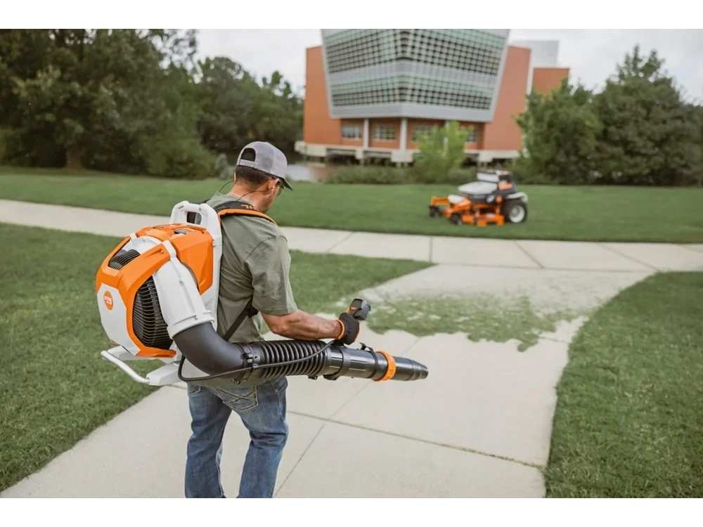 2026 Stihl Bra 600 alt