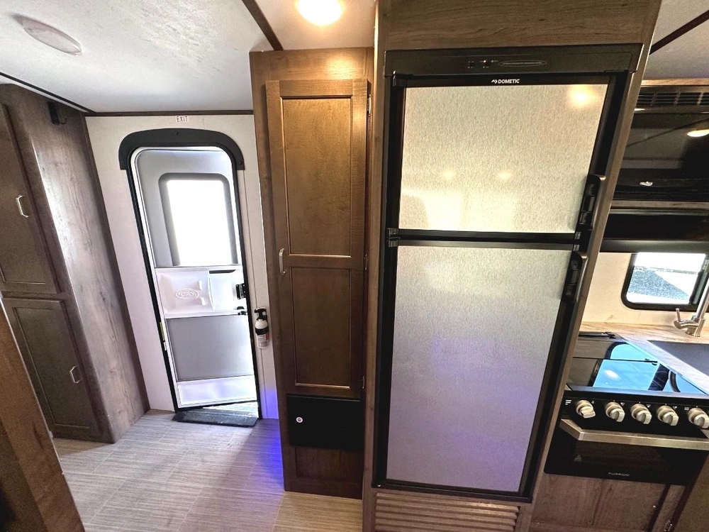2020 Keystone Rv Passport Ultra-lite Gt Series 2521rl alt