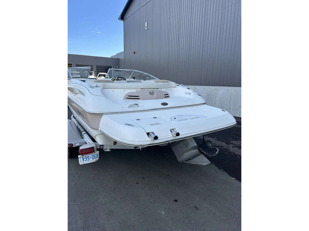 2002 Doral 186br alt