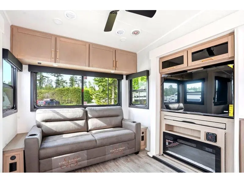 2027 Jayco Eagle