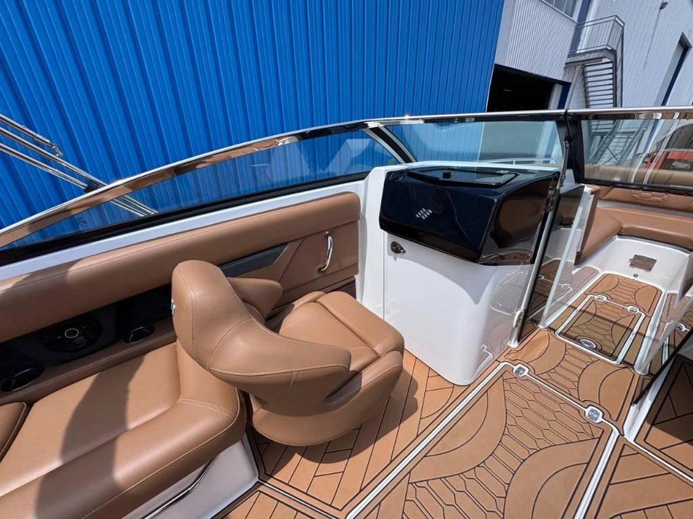 Four Winns Hd5 Mercruiser 6.2l / Bravo 3 2024 alt