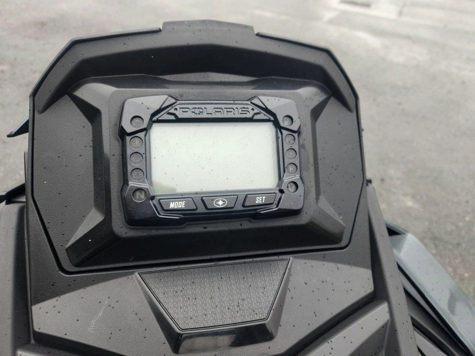 Polaris 850 Pro Rmk 165 2026 alt