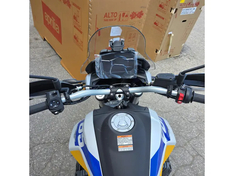Moto Guzzi V85 TT 2027